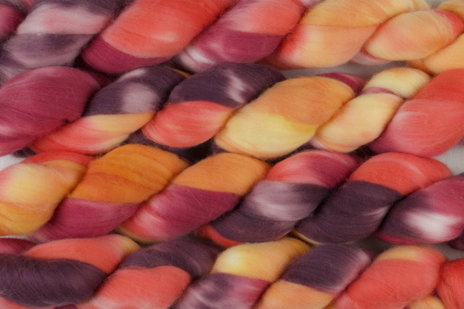 Berry Kiss - SUPERWASH US Shaniko Wool