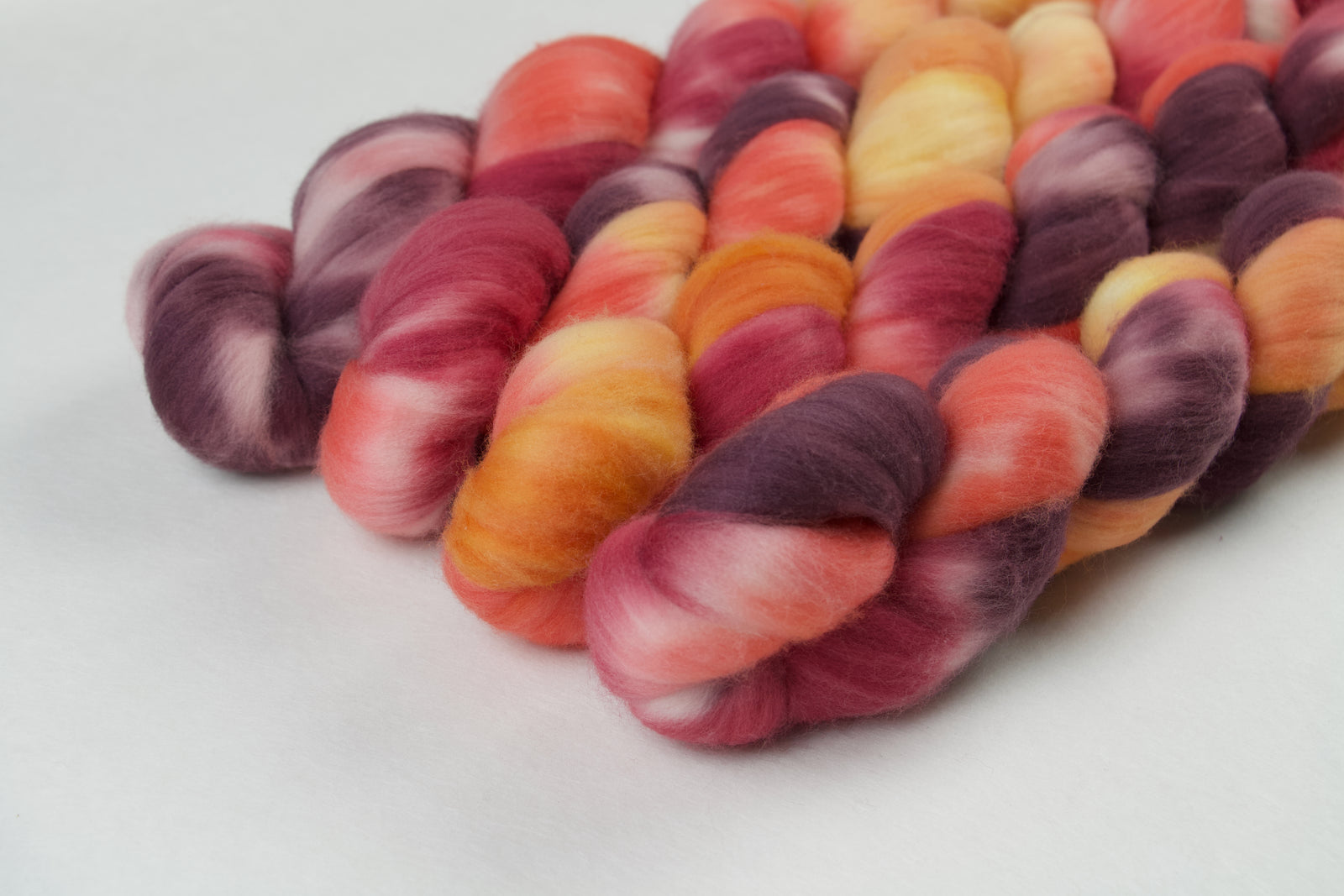 Berry Kiss - SUPERWASH US Shaniko Wool